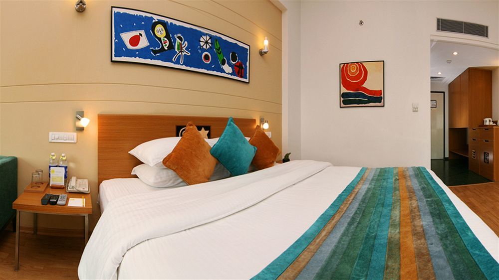 Lemon Tree Hotel, East Delhi Mall, Kaushambi Ghaziabad Exterior photo